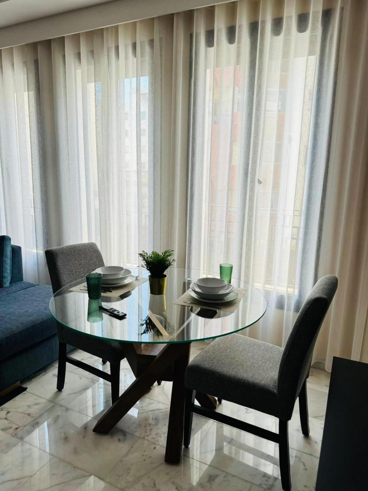 Les Joyeux Luxury Et Apartment